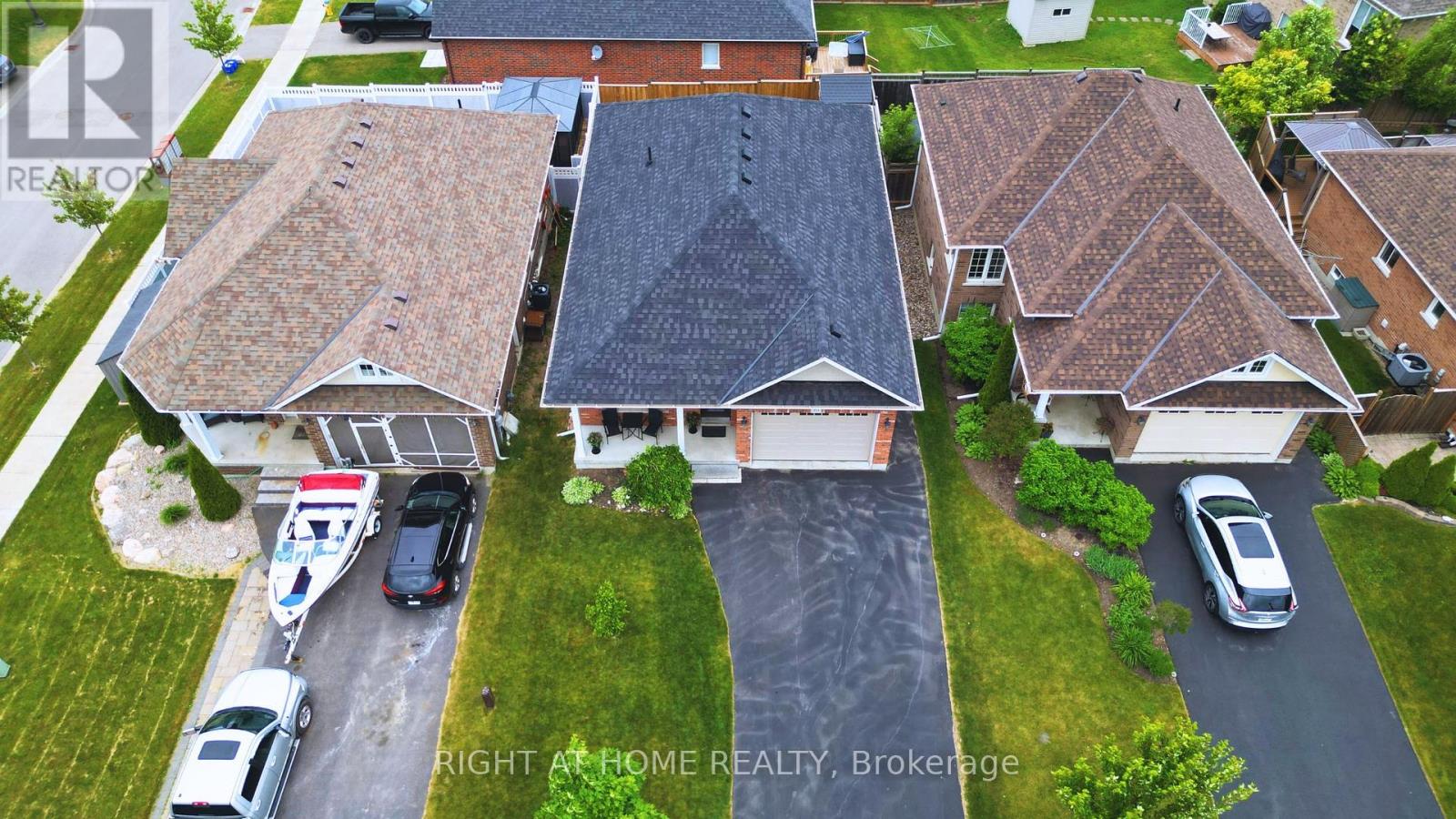 20 Holtom Street, Kawartha Lakes (Lindsay), Ontario  K9V 0C3 - Photo 37 - X12251423