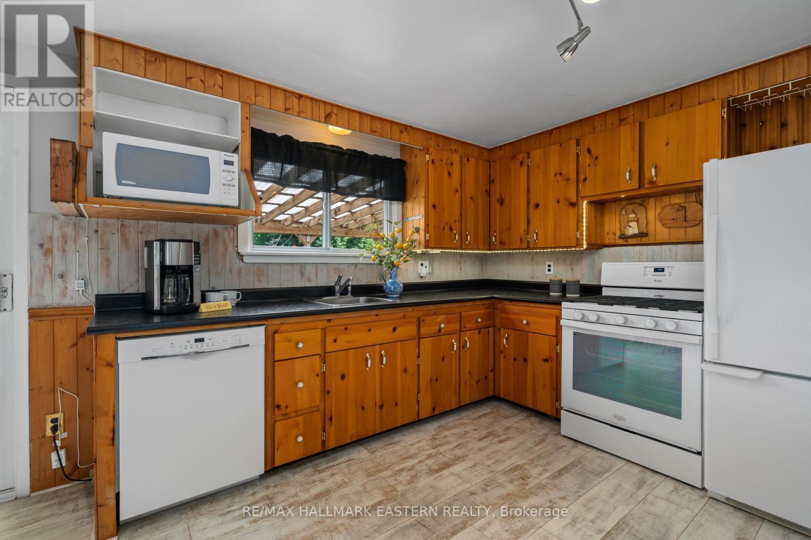 949 Hutchison Drive, Cavan Monaghan (Cavan Twp), Ontario  K0L 1V0 - Photo 12 - X12251649