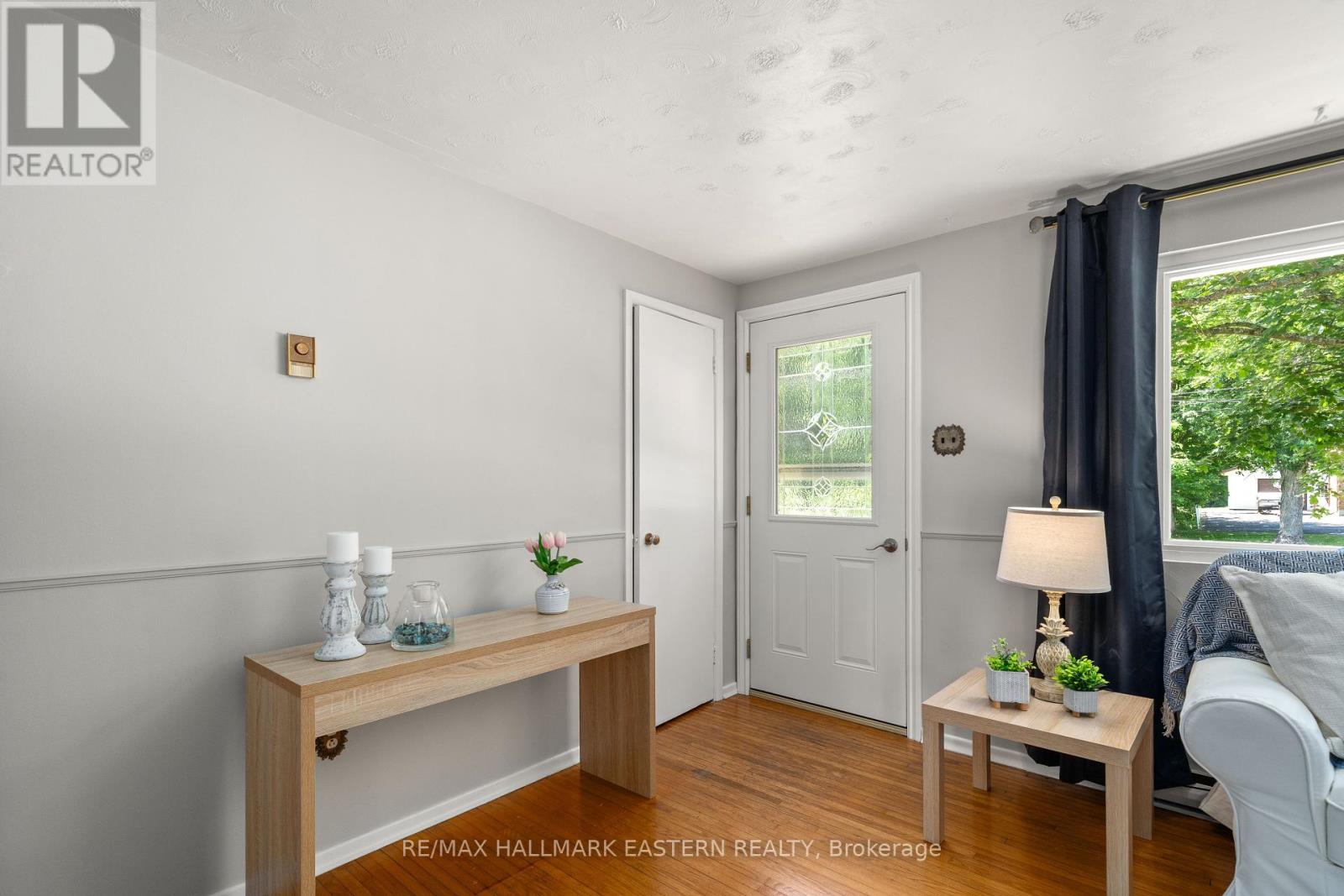 949 Hutchison Drive, Cavan Monaghan (Cavan Twp), Ontario  K0L 1V0 - Photo 8 - X12251649