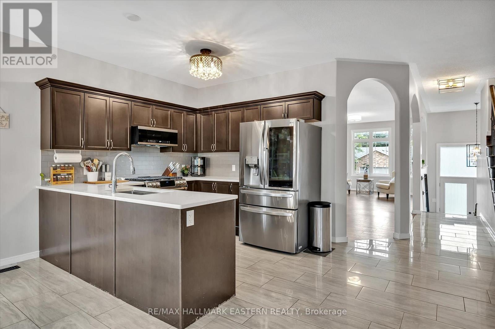 1787 Waddell Avenue, Peterborough West (South), Ontario  K9K 2G5 - Photo 2 - X12251652