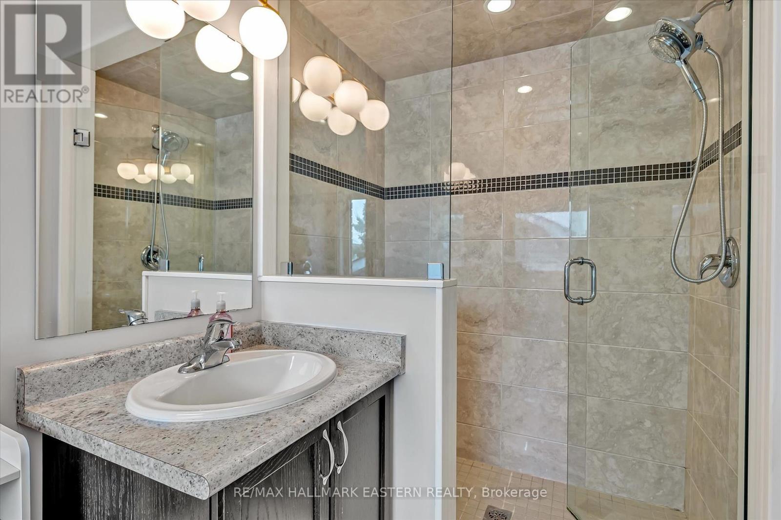 1787 Waddell Avenue, Peterborough West (South), Ontario  K9K 2G5 - Photo 23 - X12251652