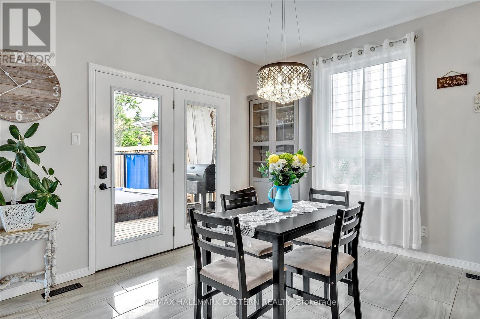 1787 Waddell Avenue, Peterborough West (South), Ontario  K9K 2G5 - Photo 7 - X12251652
