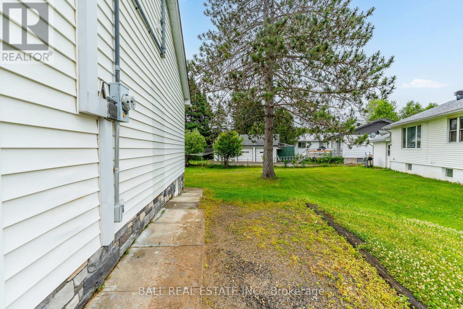 3 Larch Street, Highlands East (Bicroft Ward), Ontario  K0L 1M0 - Photo 41 - X12251757