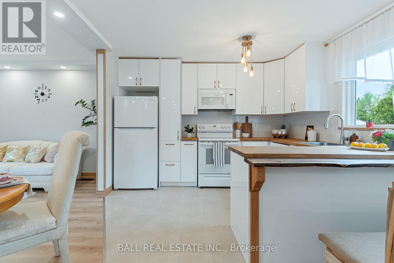 3 Larch Street, Highlands East (Bicroft Ward), Ontario  K0L 1M0 - Photo 5 - X12251757