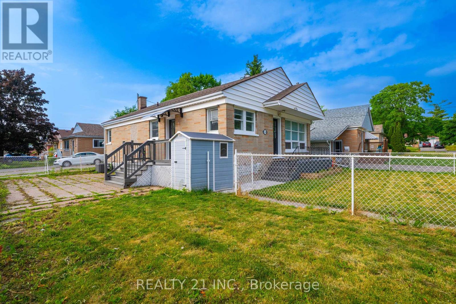 160 Elizabeth Avenue, Peterborough North (South), Ontario  K9H 5E3 - Photo 1 - X12252086