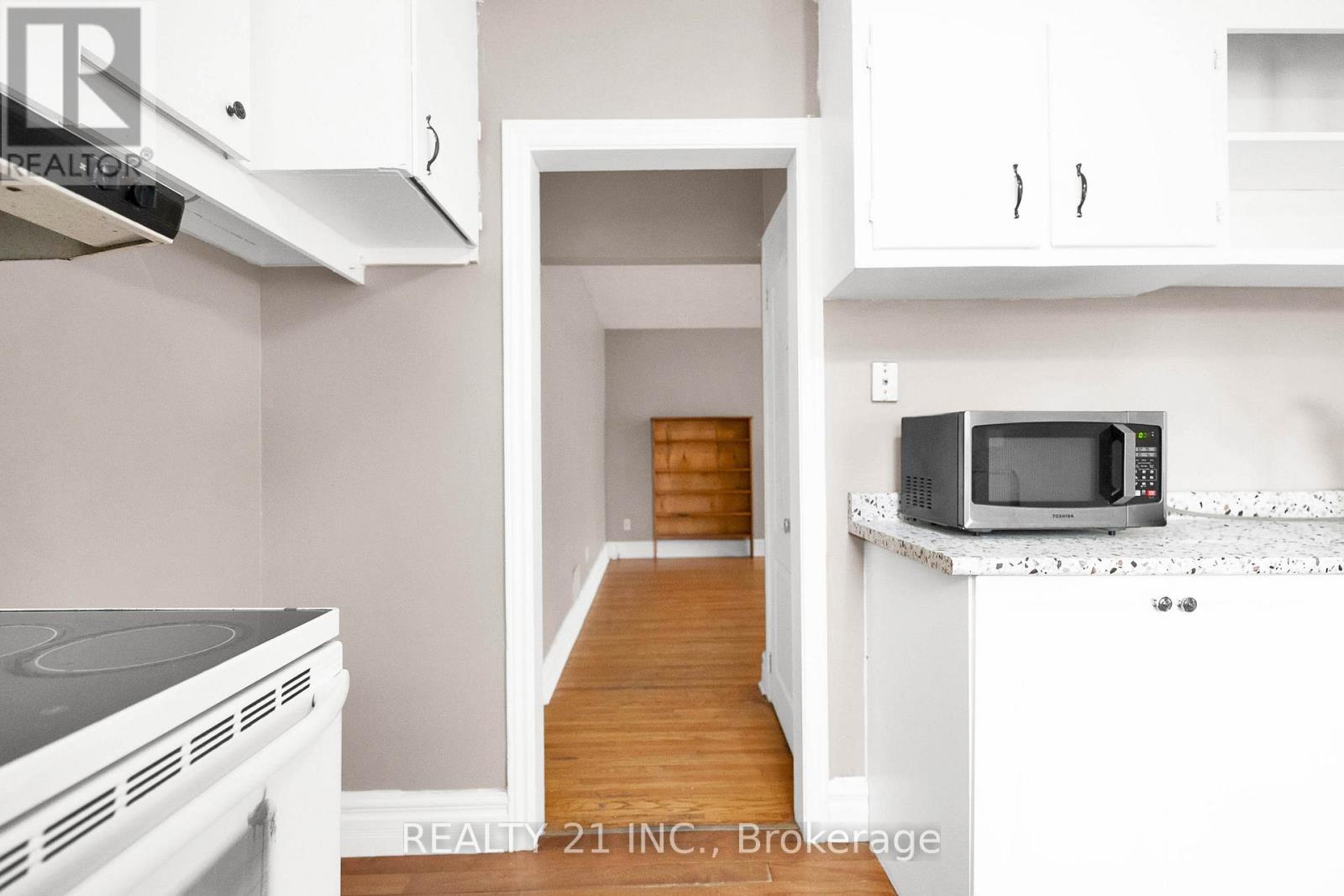 160 Elizabeth Avenue, Peterborough North (South), Ontario  K9H 5E3 - Photo 13 - X12252086