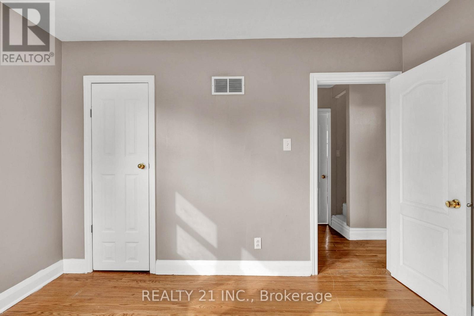 160 Elizabeth Avenue, Peterborough North (South), Ontario  K9H 5E3 - Photo 16 - X12252086