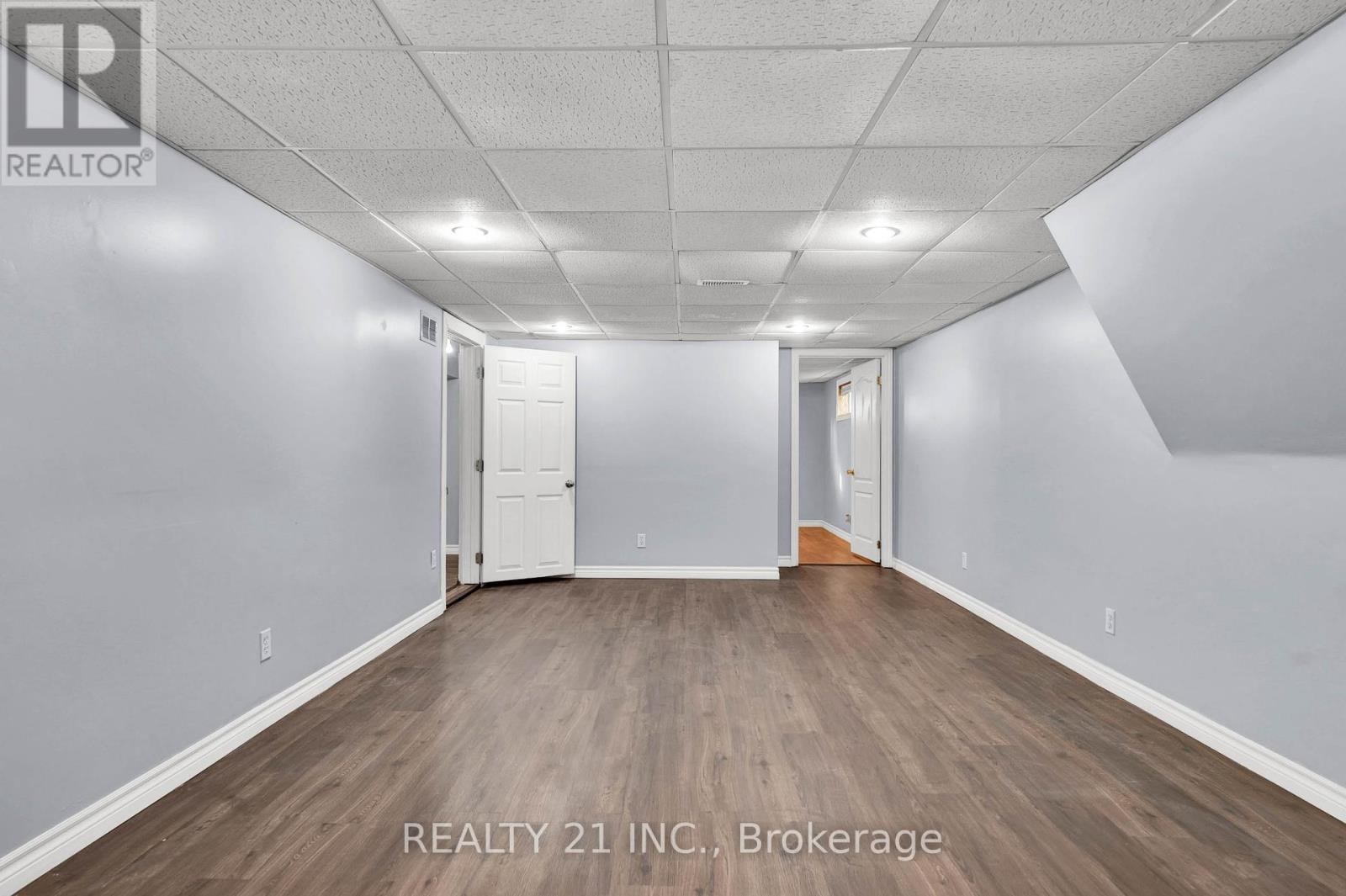 160 Elizabeth Avenue, Peterborough North (South), Ontario  K9H 5E3 - Photo 28 - X12252086