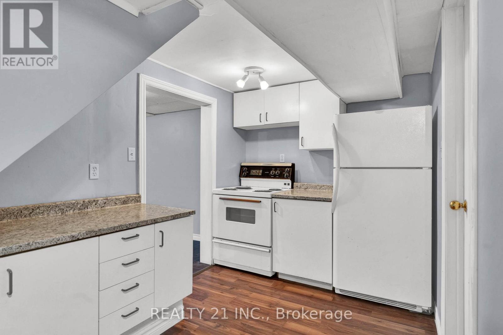 160 Elizabeth Avenue, Peterborough North (South), Ontario  K9H 5E3 - Photo 34 - X12252086