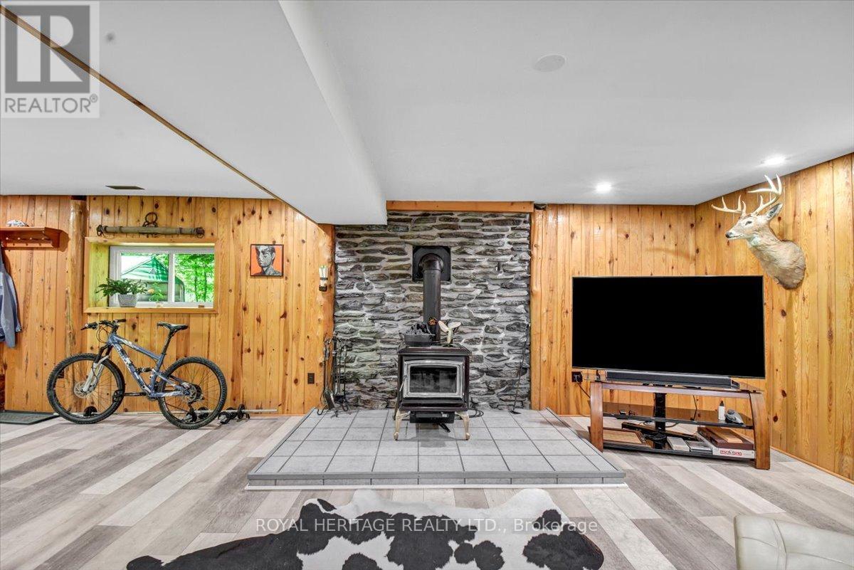 192 Quarry Road, Bancroft (Dungannon Ward), Ontario  K0L 1C0 - Photo 13 - X12232974