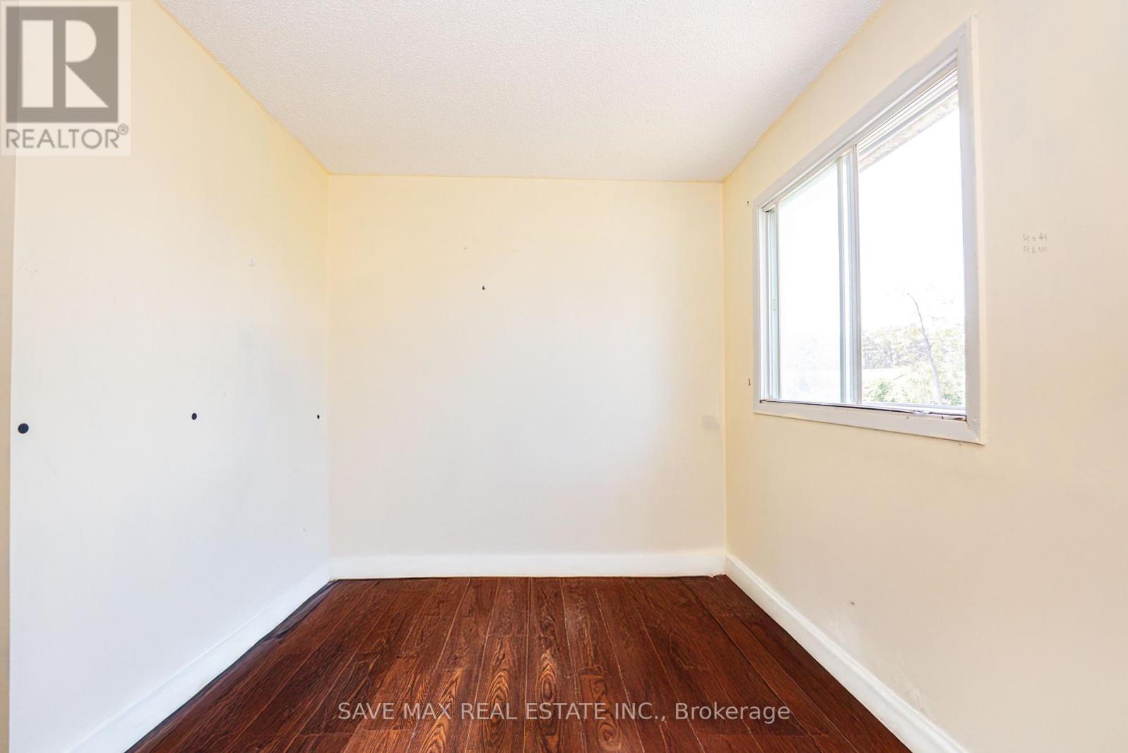 115 Albert Street S, Kawartha Lakes (Lindsay), Ontario  K9V 5T2 - Photo 12 - X12252286