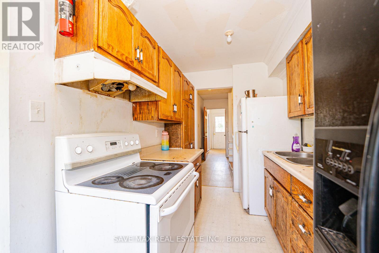 115 Albert Street S, Kawartha Lakes (Lindsay), Ontario  K9V 5T2 - Photo 2 - X12252286