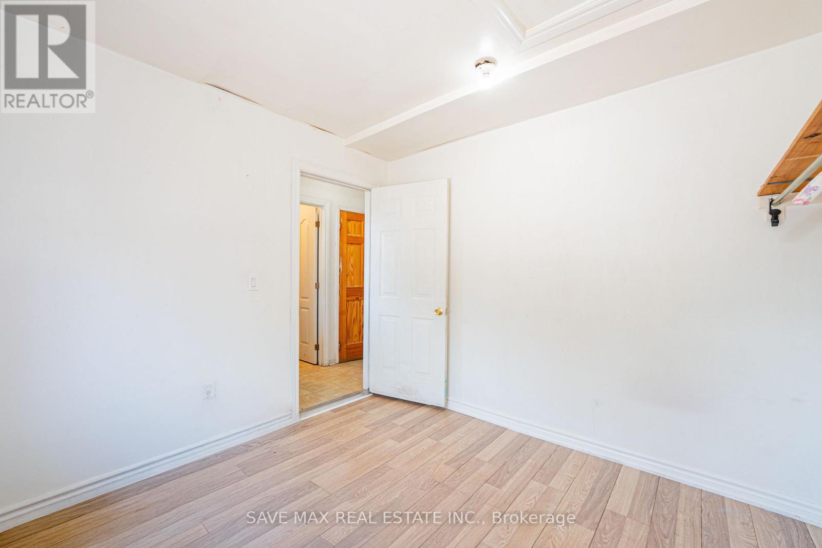 115 Albert Street S, Kawartha Lakes (Lindsay), Ontario  K9V 5T2 - Photo 7 - X12252286