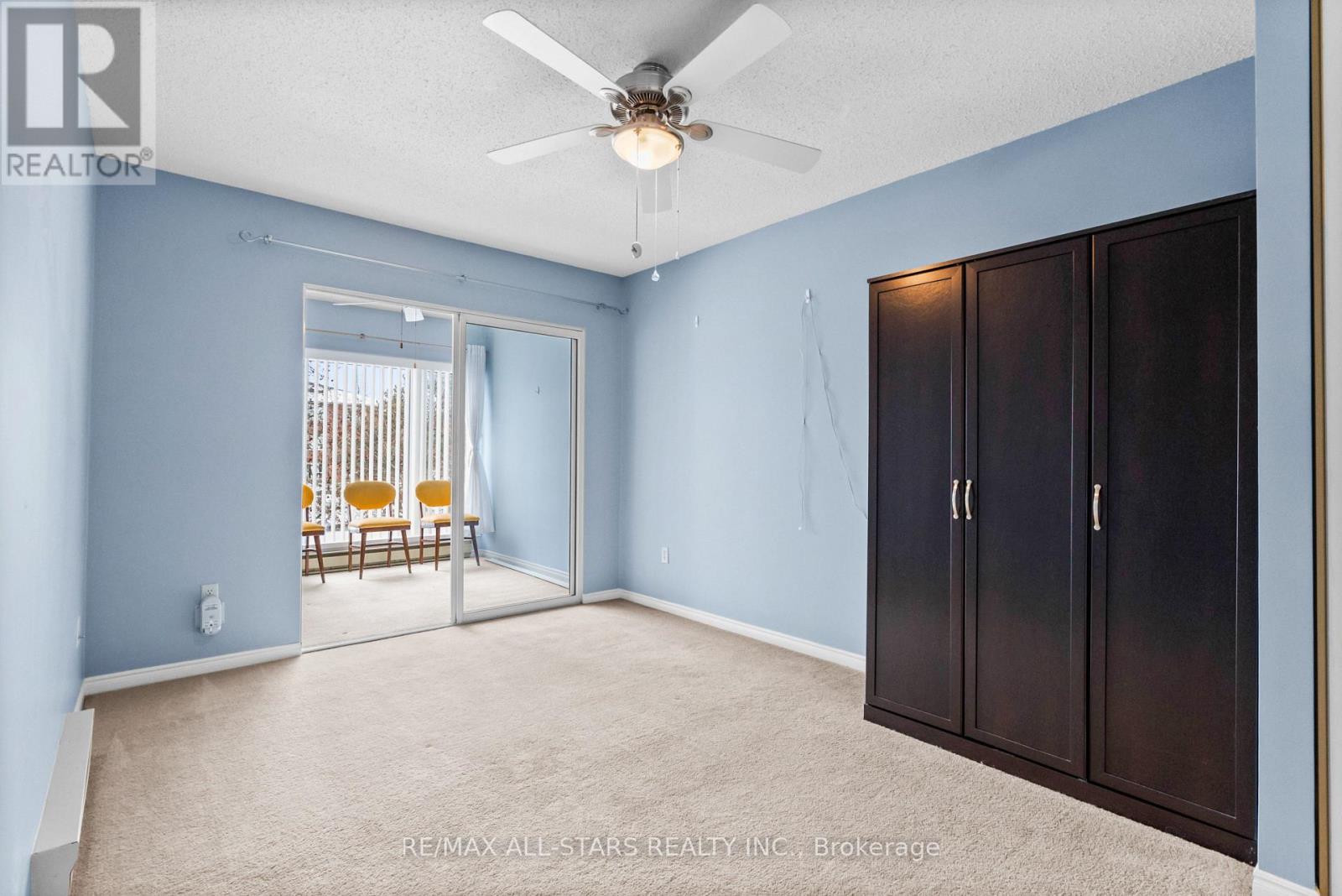 208 - 2 Heritage Way, Kawartha Lakes (Lindsay), Ontario  K9V 5P5 - Photo 11 - X12252780