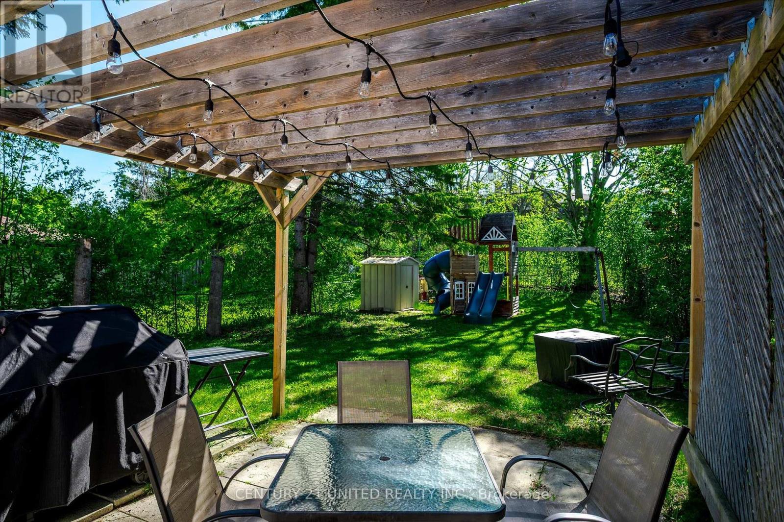 2032 Walker Avenue, Peterborough East (South), Ontario  K9L 1S1 - Photo 19 - X12252782