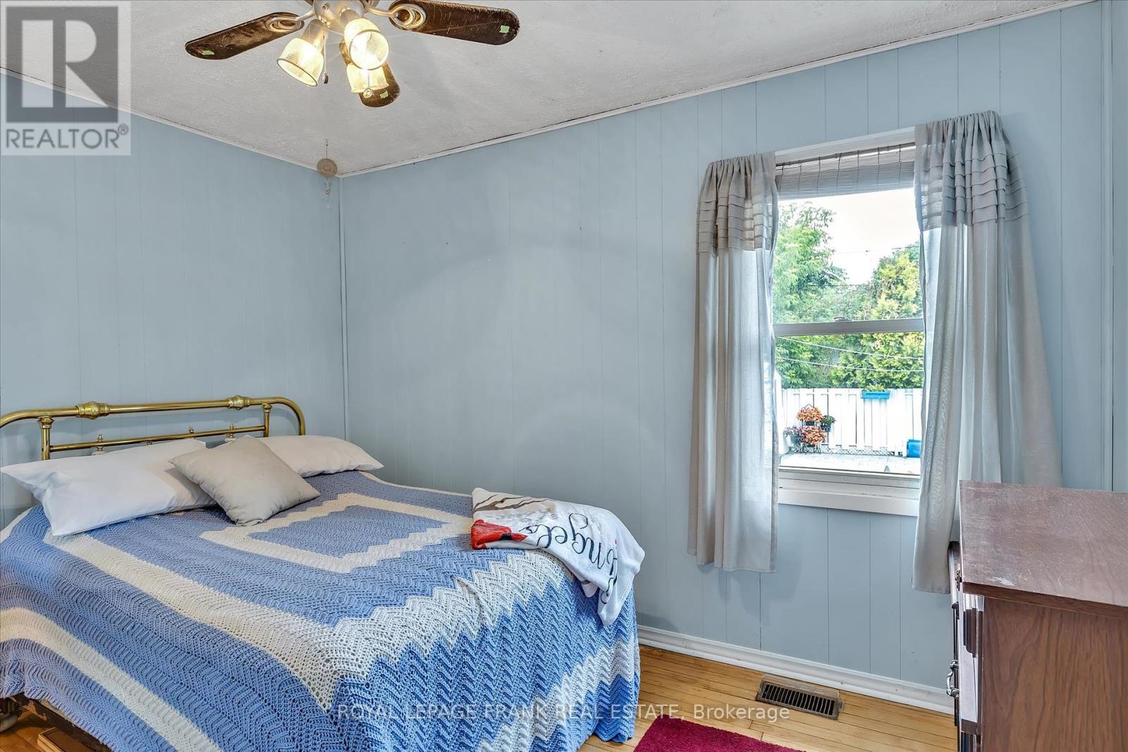 689 Hawley Street, Peterborough South (West), Ontario  K9J 4C7 - Photo 20 - X12252884