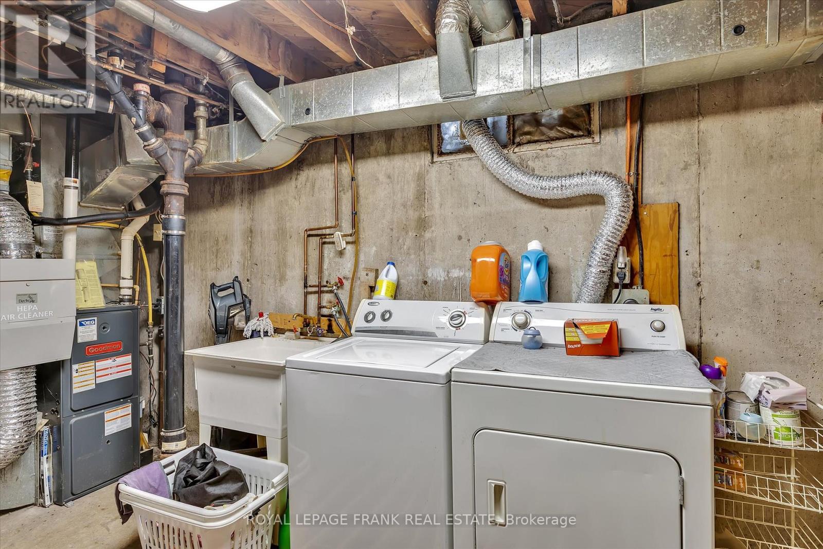 689 Hawley Street, Peterborough South (West), Ontario  K9J 4C7 - Photo 30 - X12252884