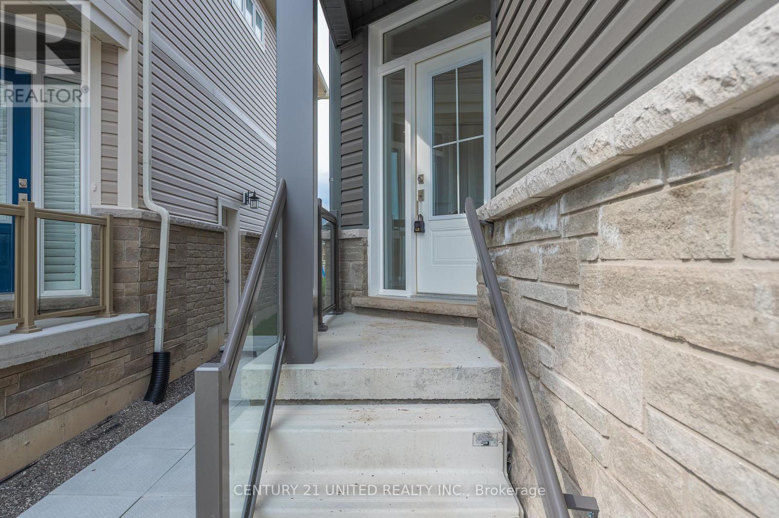 315 Mullighan Gardens, Peterborough North (North), Ontario  K9K 0H2 - Photo 3 - X12242175
