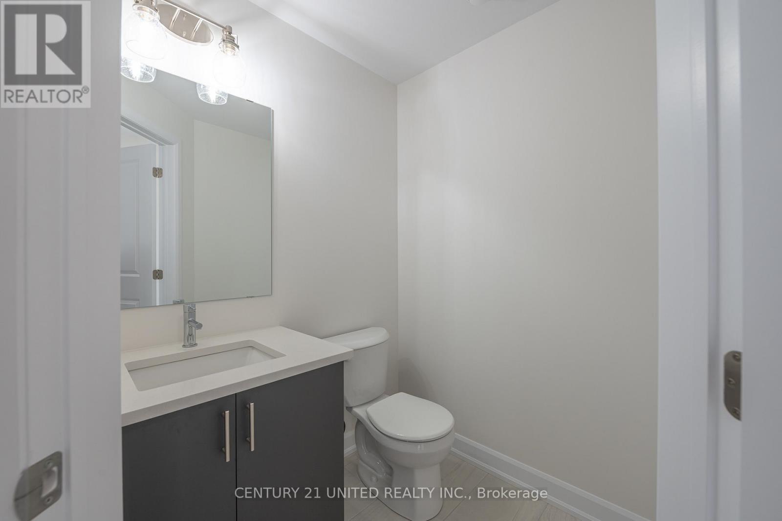 315 Mullighan Gardens, Peterborough North (North), Ontario  K9K 0H2 - Photo 5 - X12242175