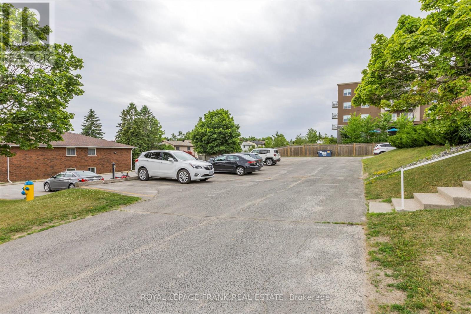 201 - 2406 Mountland Drive, Peterborough West (Central), Ontario  K9K 2E1 - Photo 30 - X12253086