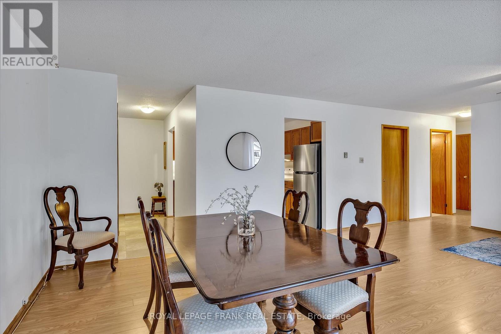 201 - 2406 Mountland Drive, Peterborough West (Central), Ontario  K9K 2E1 - Photo 8 - X12253086