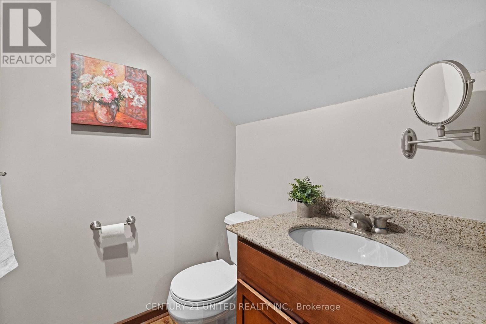 75 Lynch Street, Peterborough Central (South), Ontario  K9J 5B1 - Photo 23 - X12253267