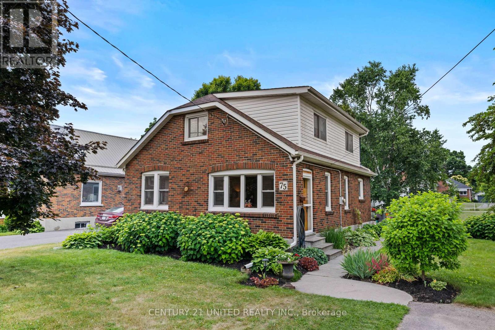 75 Lynch Street, Peterborough Central (South), Ontario  K9J 5B1 - Photo 3 - X12253267
