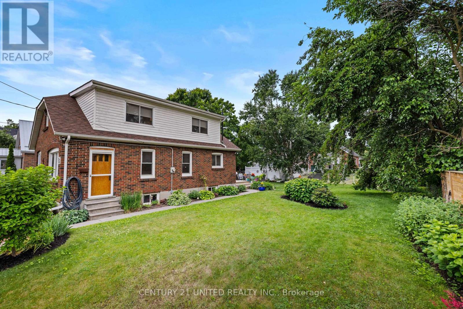 75 Lynch Street, Peterborough Central (South), Ontario  K9J 5B1 - Photo 4 - X12253267