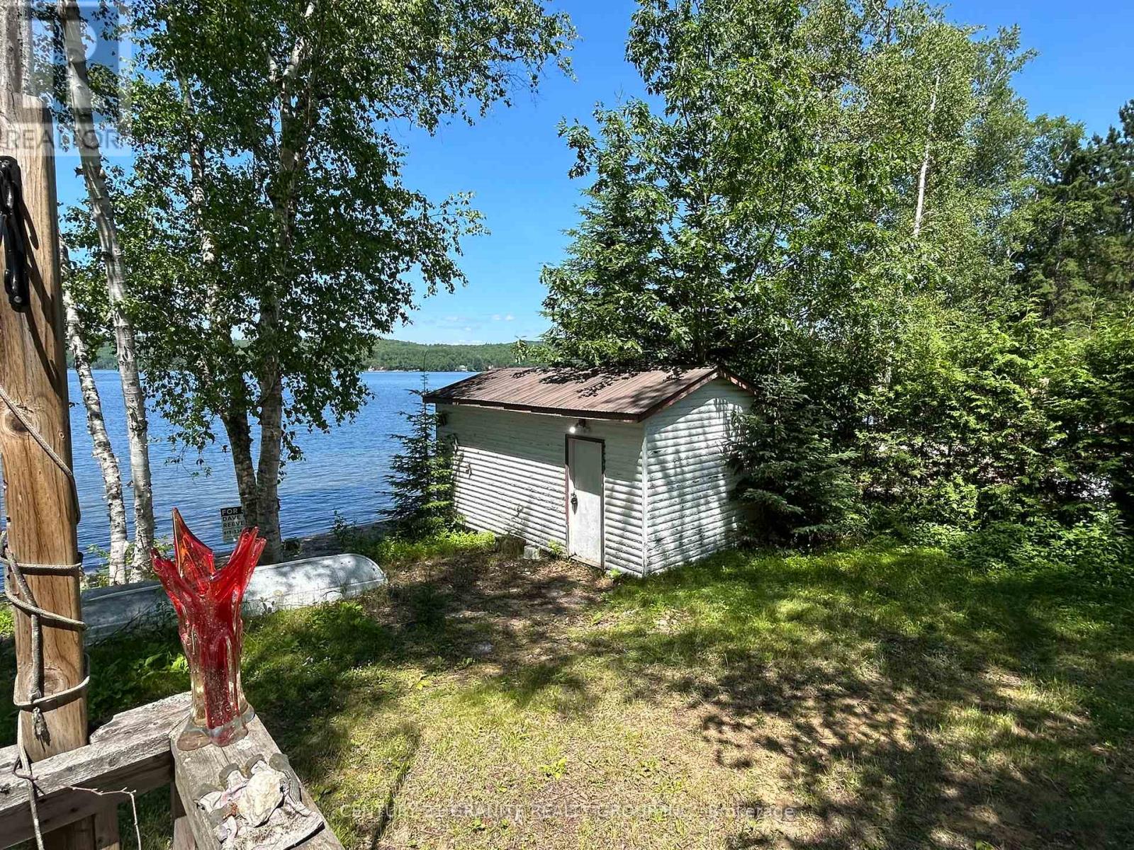 1536 Papineau Lake Road, Hastings Highlands (Wicklow Ward), Ontario  K0L 2R0 - Photo 11 - X12253285
