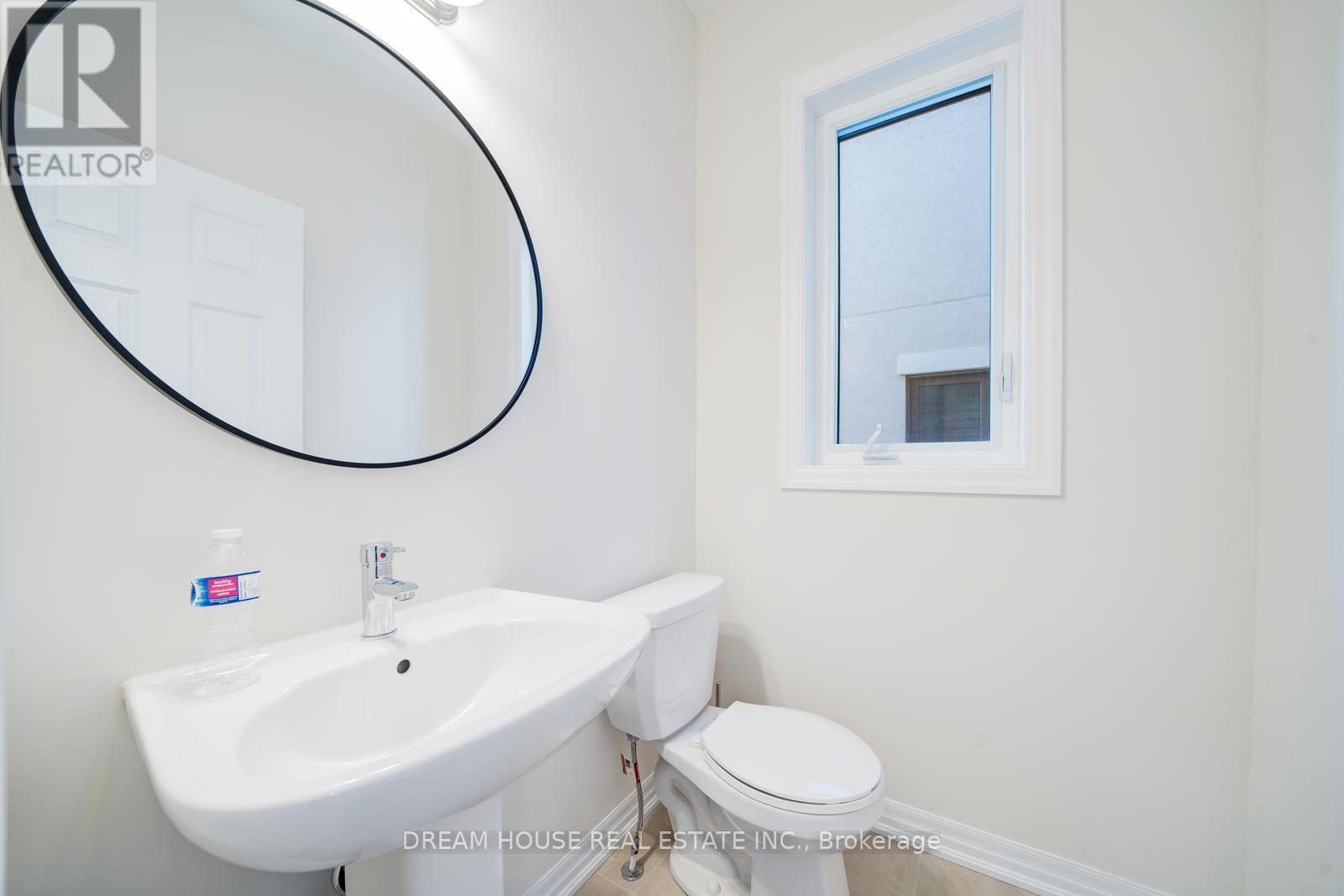 11 Northrop Avenue, Clarington (Newcastle), Ontario  L1B 0W6 - Photo 18 - E12253278