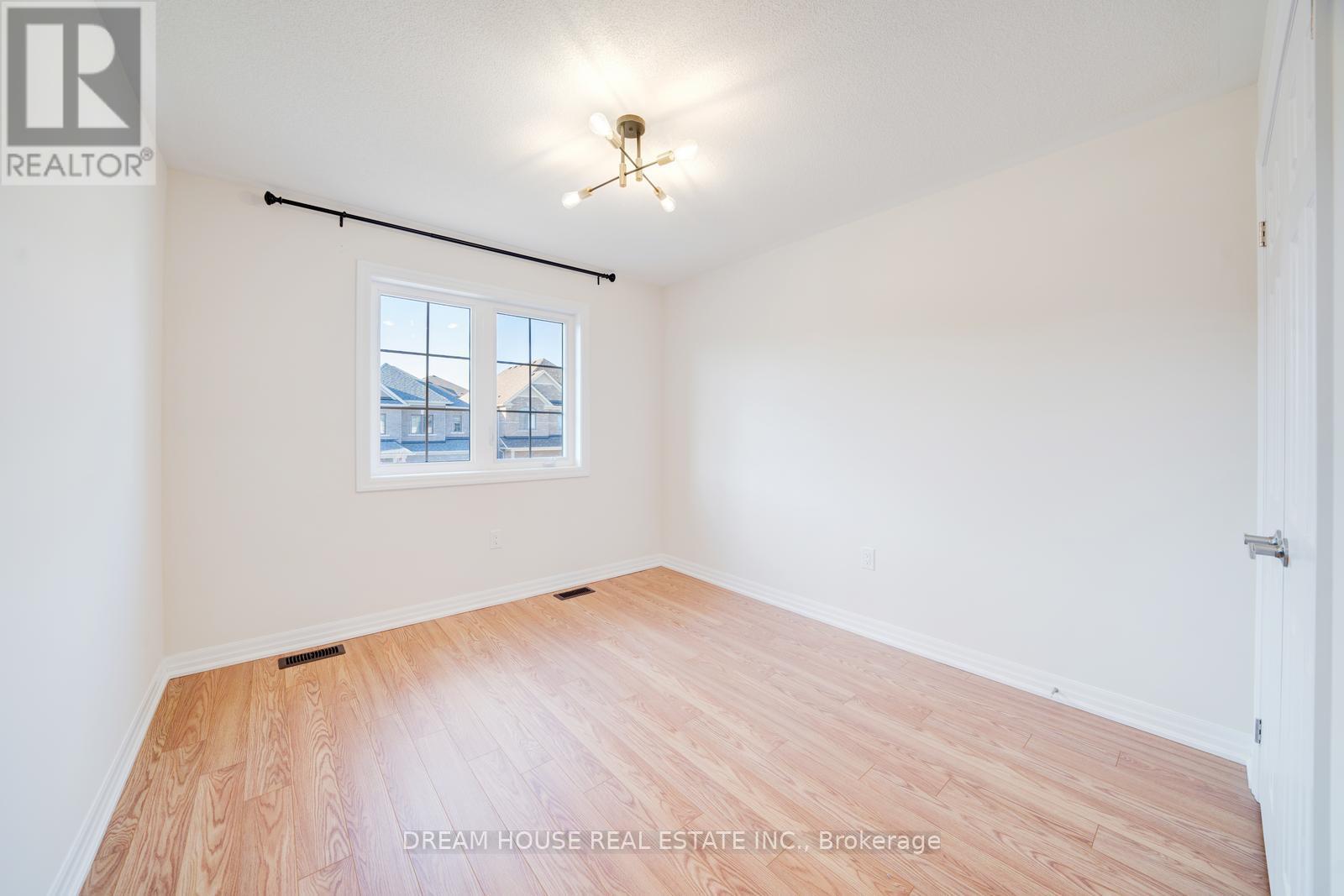 11 Northrop Avenue, Clarington (Newcastle), Ontario  L1B 0W6 - Photo 26 - E12253278
