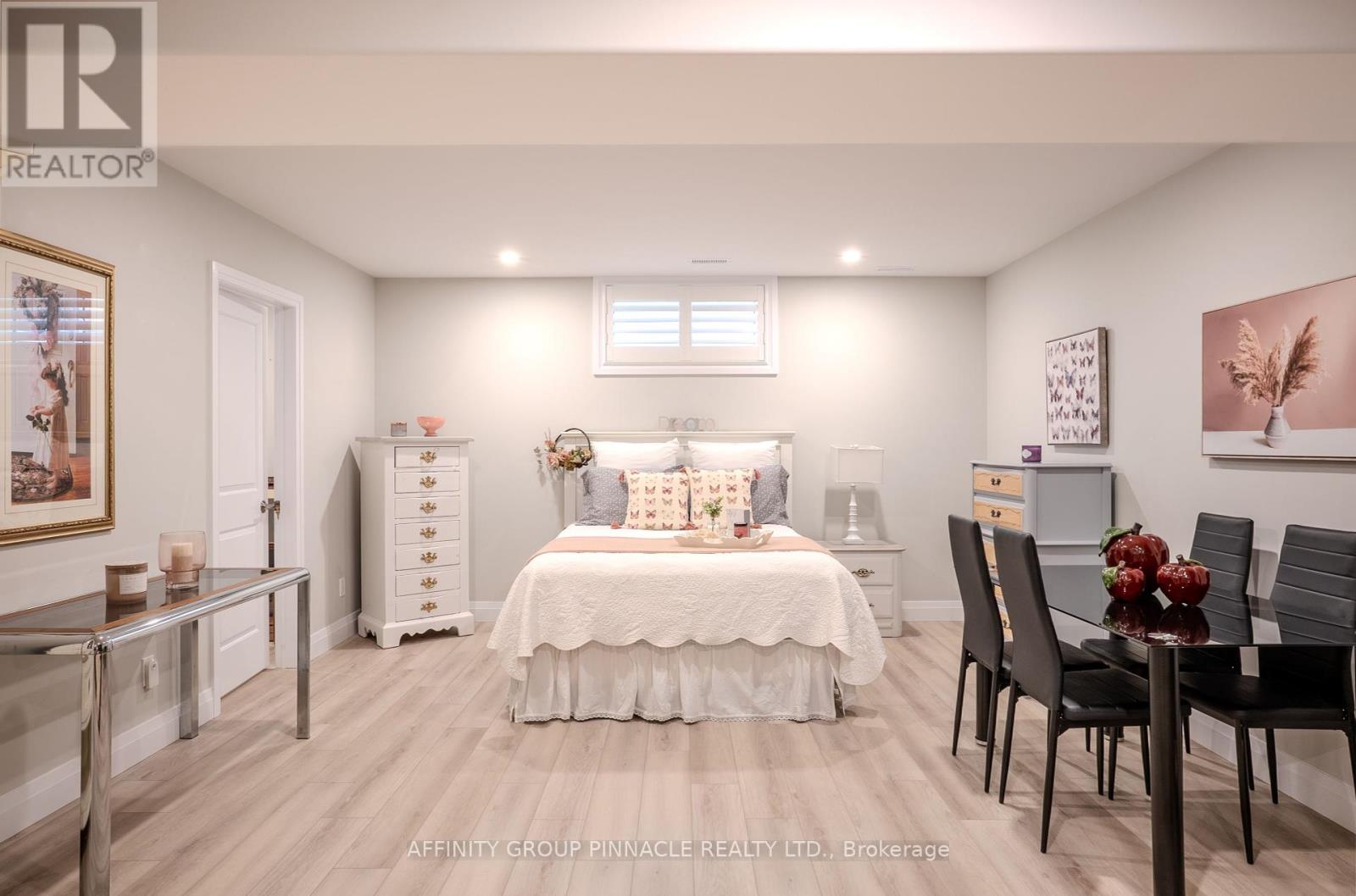 122 Springdale Drive, Kawartha Lakes (Lindsay), Ontario  K9V 0J3 - Photo 33 - X12253512