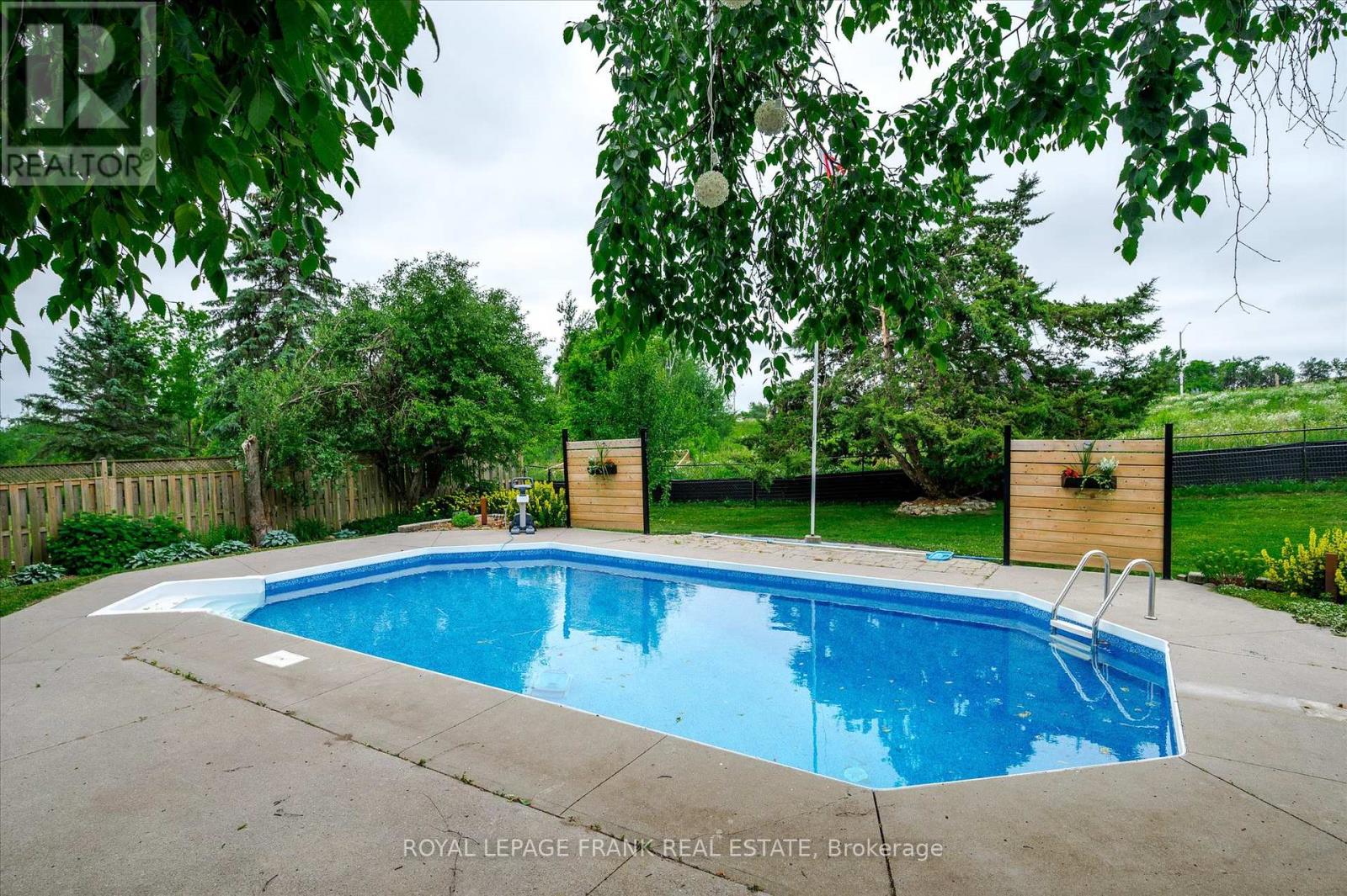1954 Cathcart Crescent, Cavan Monaghan (Cavan Twp), Ontario  L0A 1C0 - Photo 17 - X12253560