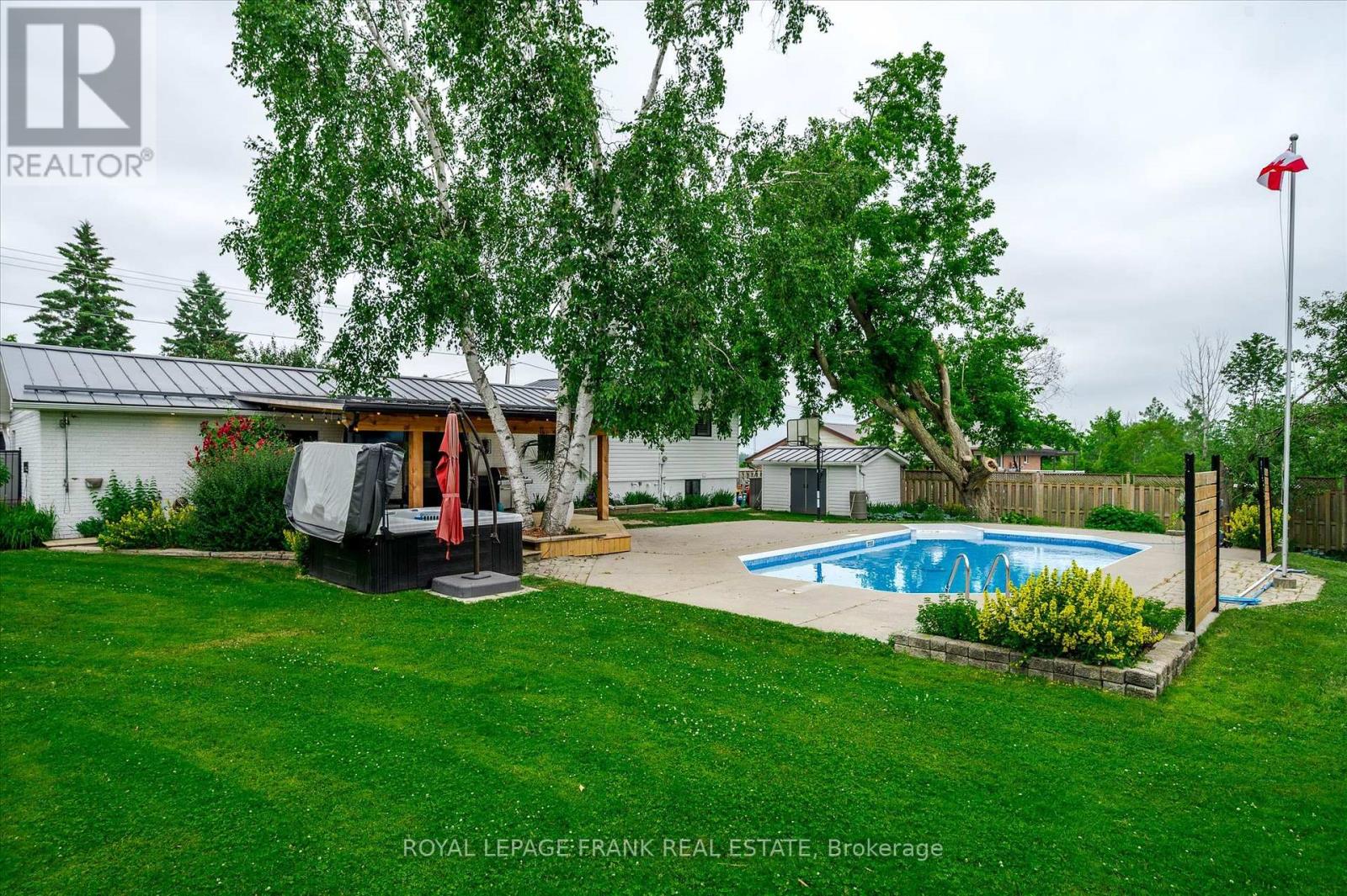 1954 Cathcart Crescent, Cavan Monaghan (Cavan Twp), Ontario  L0A 1C0 - Photo 31 - X12253560