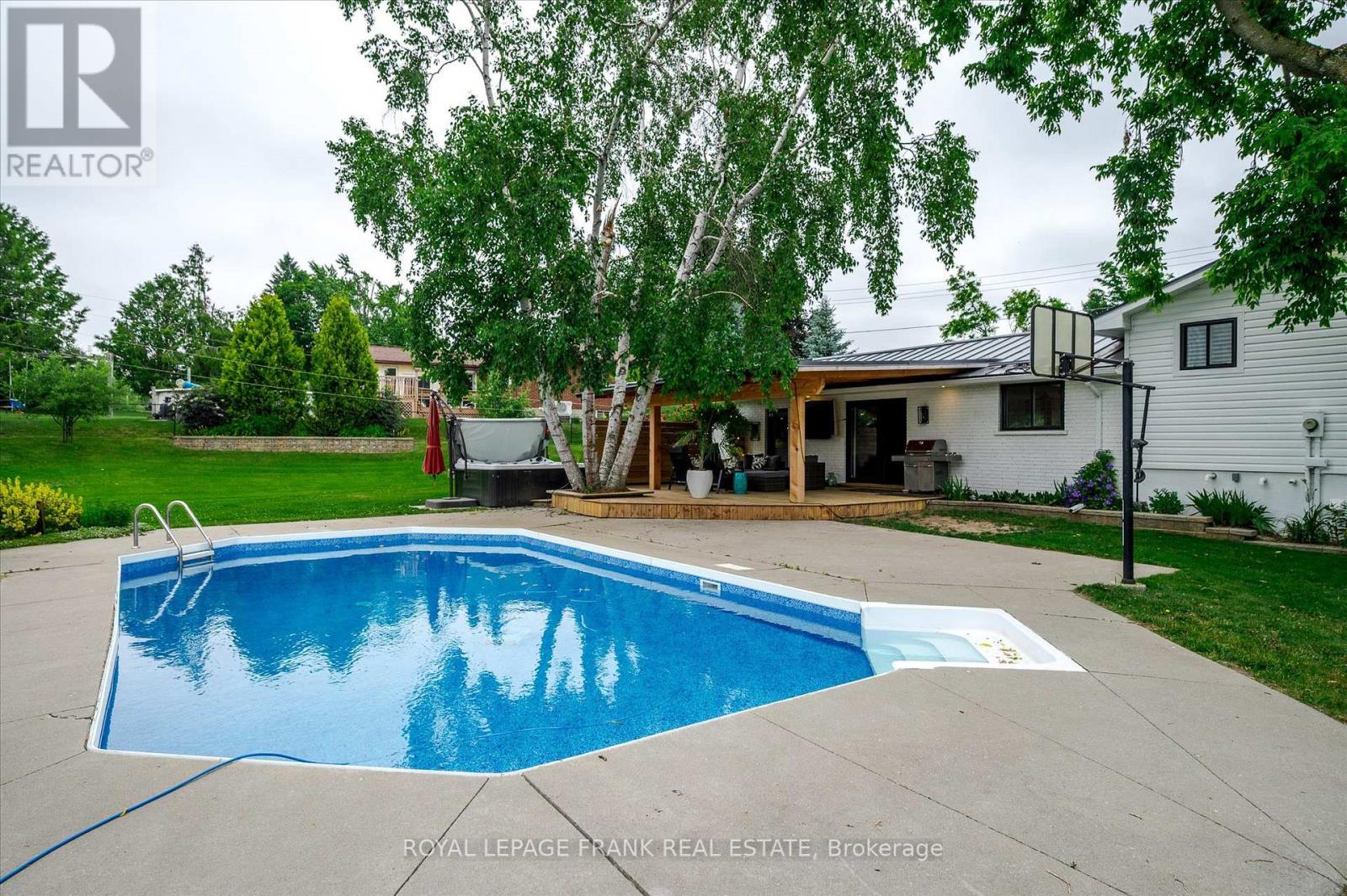 1954 Cathcart Crescent, Cavan Monaghan (Cavan Twp), Ontario  L0A 1C0 - Photo 33 - X12253560