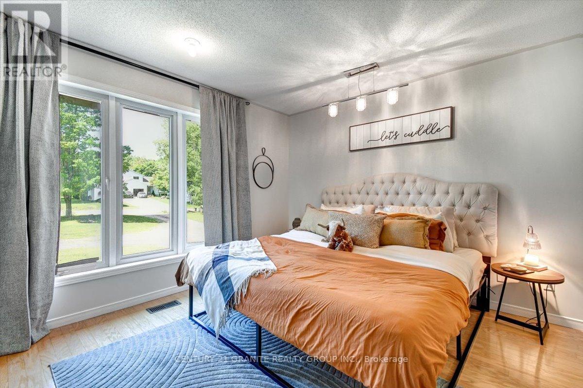 39 Golfview Drive, Bancroft (Bancroft Ward), Ontario  K0L 1C0 - Photo 17 - X12253599