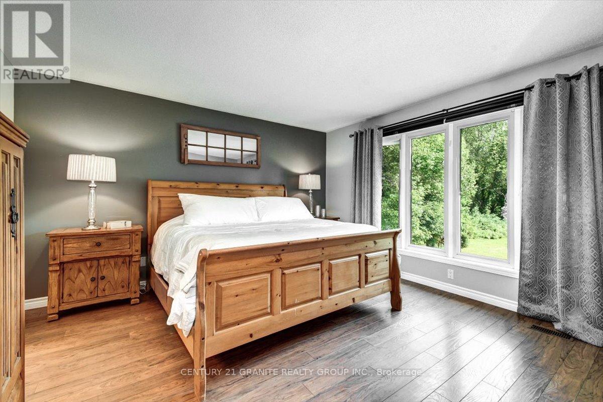 39 Golfview Drive, Bancroft (Bancroft Ward), Ontario  K0L 1C0 - Photo 20 - X12253599
