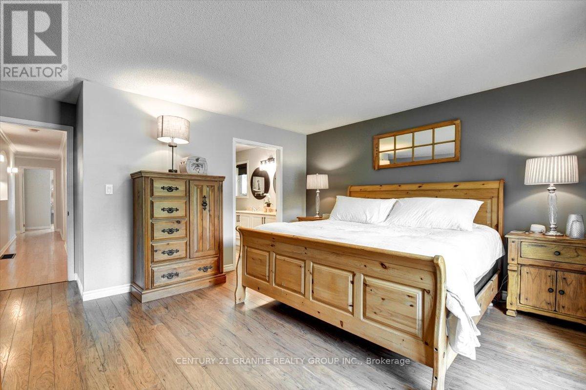 39 Golfview Drive, Bancroft (Bancroft Ward), Ontario  K0L 1C0 - Photo 21 - X12253599