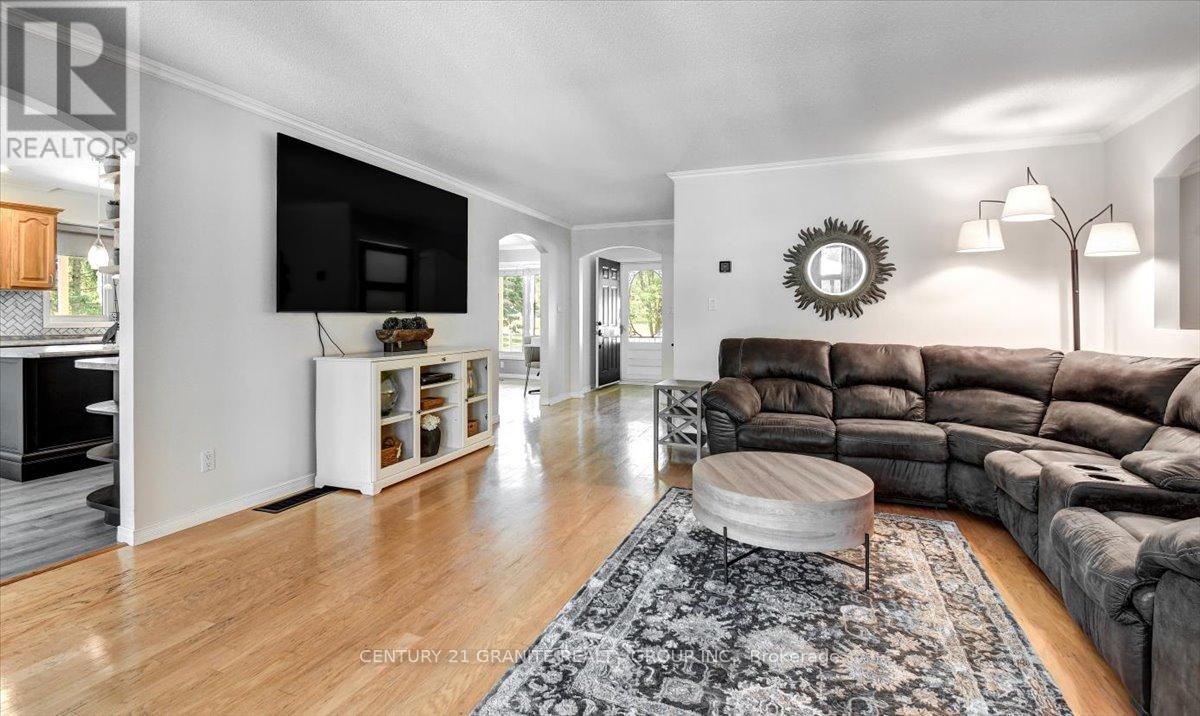 39 Golfview Drive, Bancroft (Bancroft Ward), Ontario  K0L 1C0 - Photo 26 - X12253599
