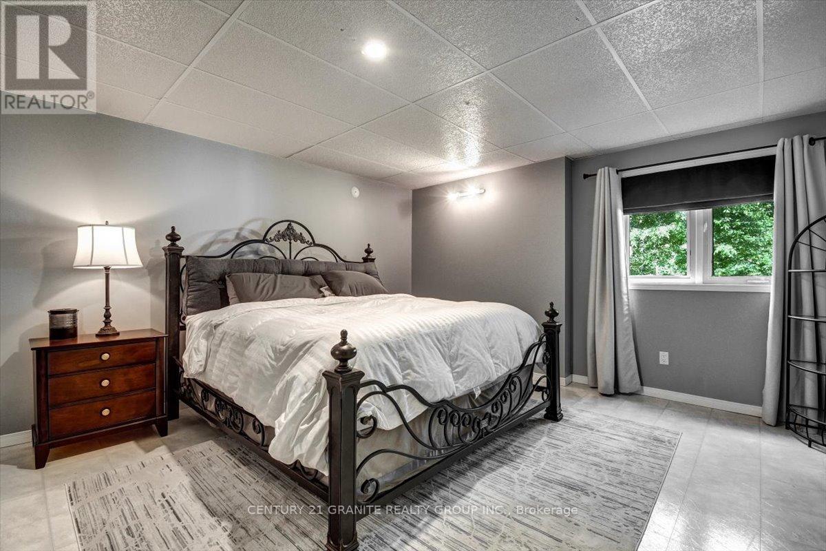 39 Golfview Drive, Bancroft (Bancroft Ward), Ontario  K0L 1C0 - Photo 29 - X12253599