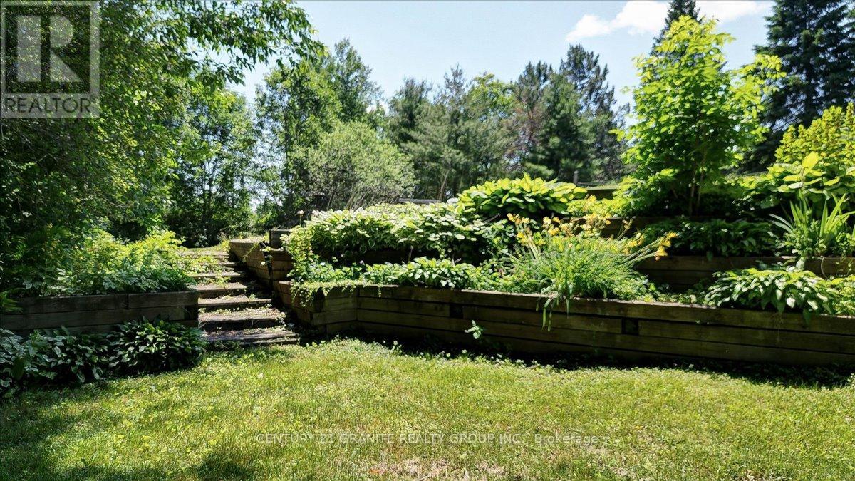 39 Golfview Drive, Bancroft (Bancroft Ward), Ontario  K0L 1C0 - Photo 46 - X12253599