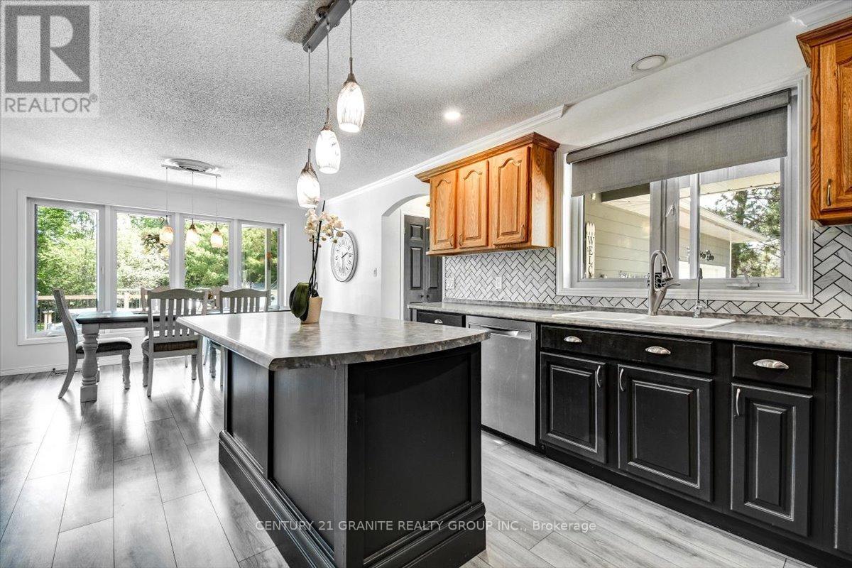39 Golfview Drive, Bancroft (Bancroft Ward), Ontario  K0L 1C0 - Photo 8 - X12253599