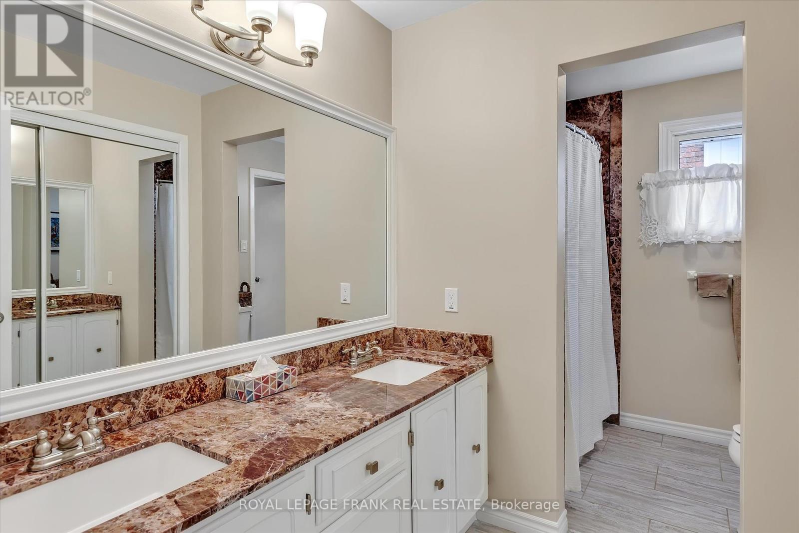 1690 Pinehill Drive, Peterborough West (North), Ontario  K9J 7G4 - Photo 19 - X12253785