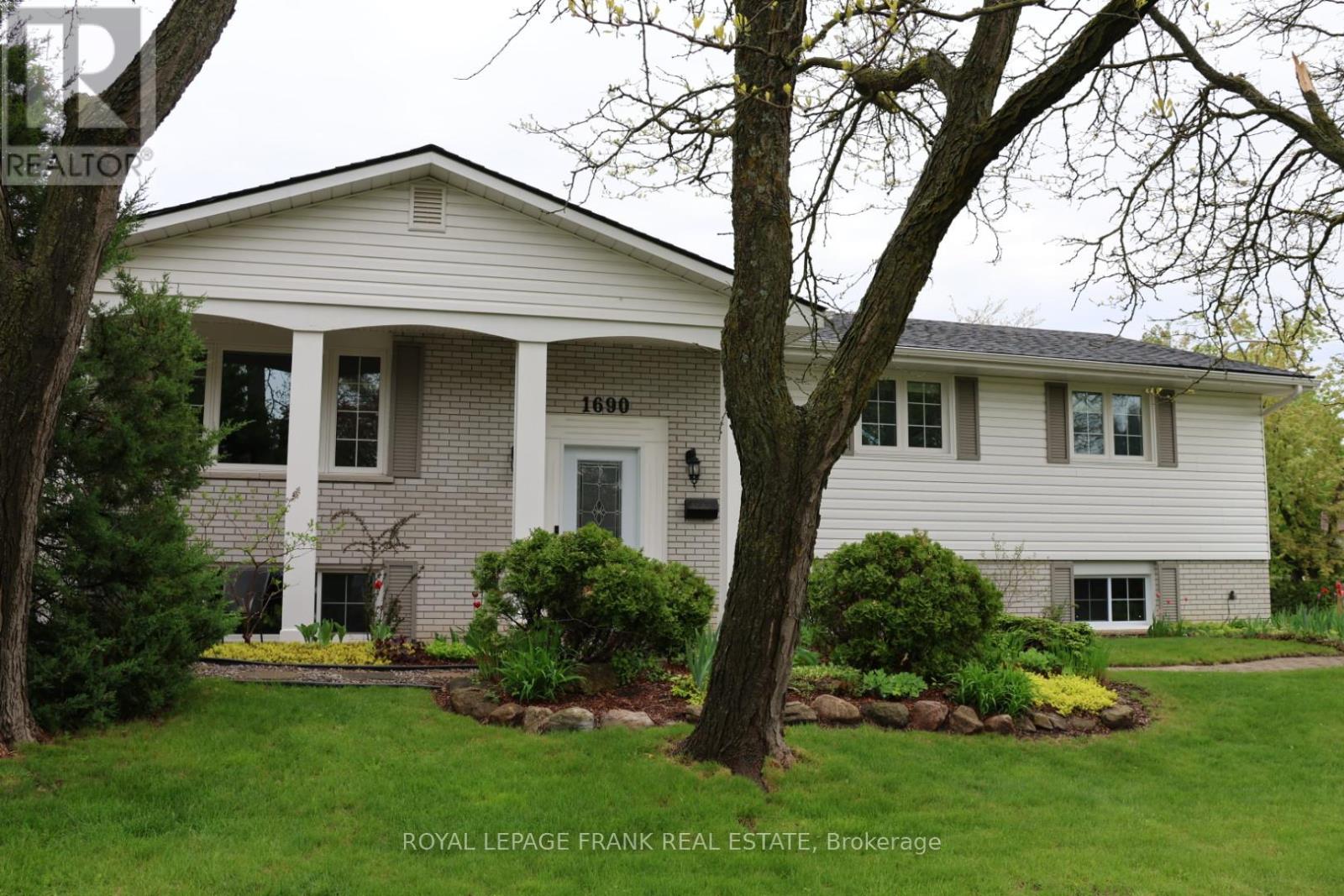 1690 Pinehill Drive, Peterborough West (North), Ontario  K9J 7G4 - Photo 38 - X12253785