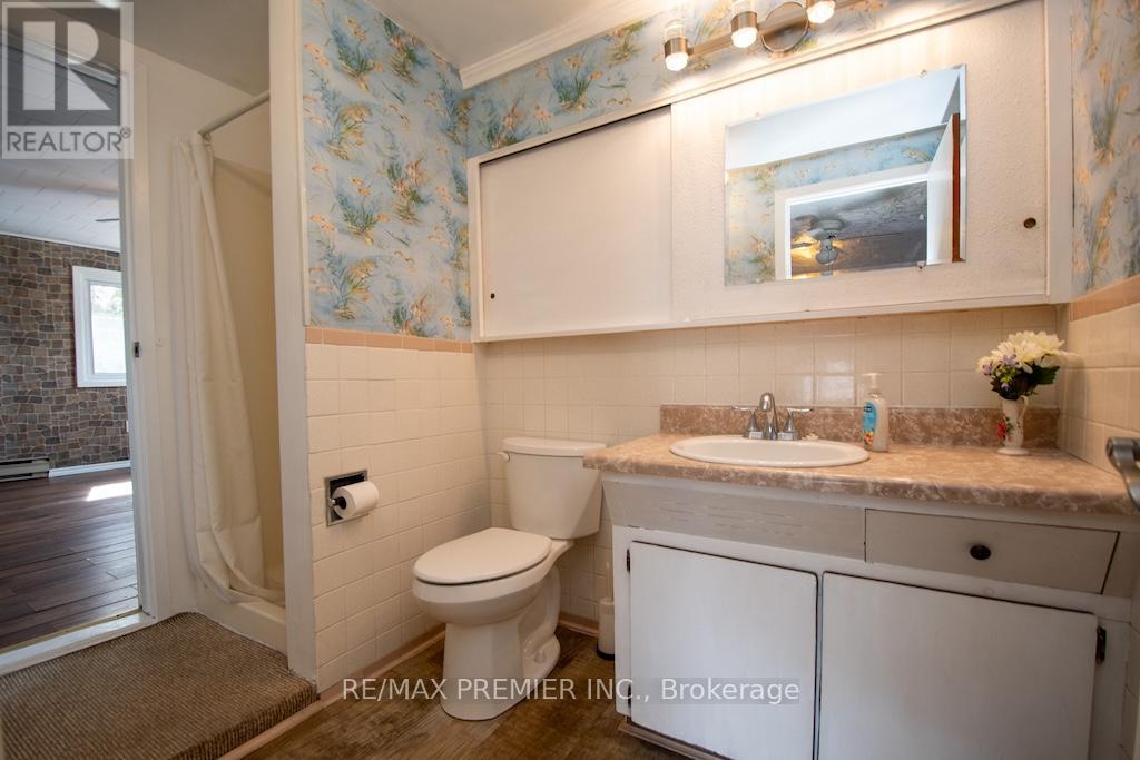 2704 Television Road, Douro-Dummer, Ontario  K9L 1E5 - Photo 23 - X12253996
