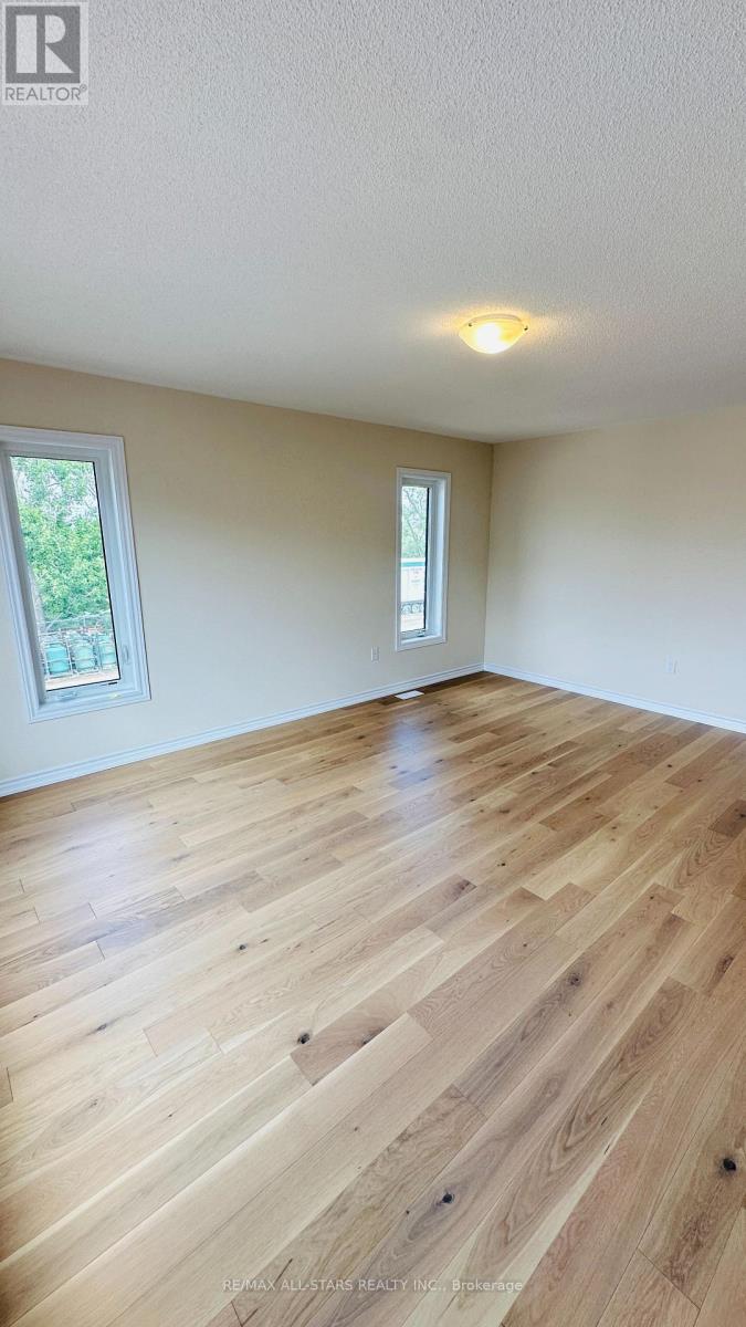 170 Alcorn Drive, Kawartha Lakes (Lindsay), Ontario  K9V 5V7 - Photo 13 - X12254130