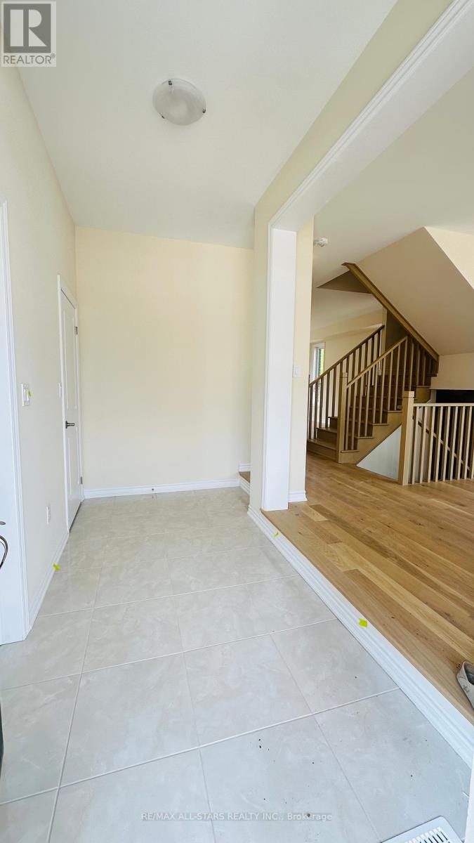 170 Alcorn Drive, Kawartha Lakes (Lindsay), Ontario  K9V 5V7 - Photo 17 - X12254130