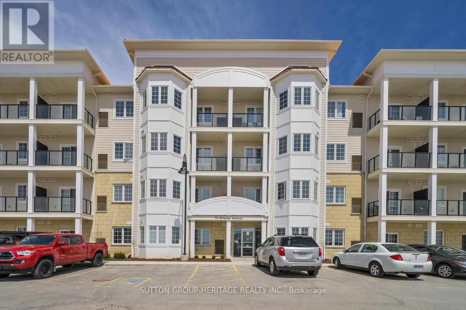 304 - 70 Shipway Avenue, Clarington (Newcastle), Ontario  L1B 0B6 - Photo 2 - E12254276