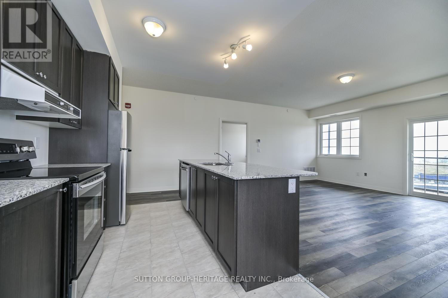 304 - 70 Shipway Avenue, Clarington (Newcastle), Ontario  L1B 0B6 - Photo 9 - E12254276