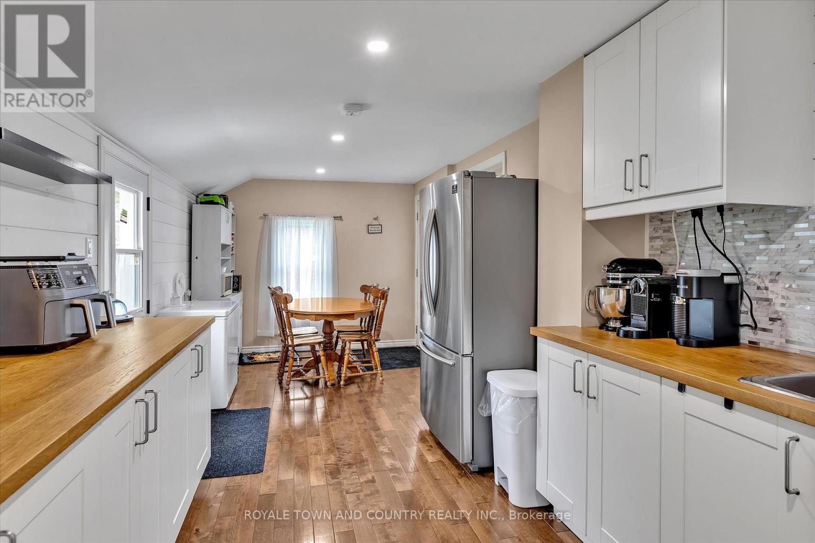 13 Bertie Street, Kawartha Lakes (Lindsay), Ontario  K9V 1N9 - Photo 11 - X12254325